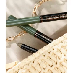 Catrice Aloë Vera 030 Olive Glam Oogschaduwstick< Oogschaduw