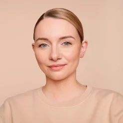 Catrice HD 020 Rose Beige Liquid Coverage Foundation< Foundation