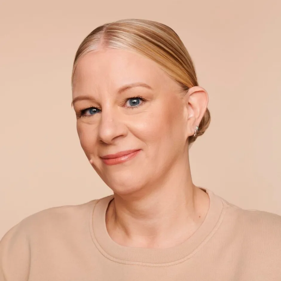 Catrice HD 030 Sand Beige Liquid Coverage Foundation< Foundation