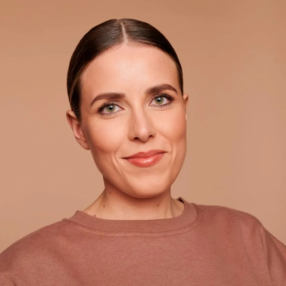 Catrice HD 040 Warm Beige Liquid Coverage Foundation< Foundation