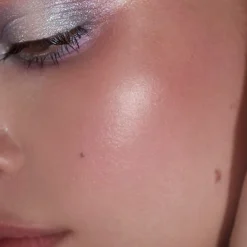 ELF e.l.f. Halo Glow Highlight Rose Quartz Beauty Wand< Highlighter