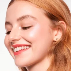 10 Skin Tint|Essence Sale