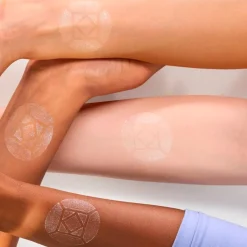 Essence Baby Got Diamond Highlighter Stick< Highlighter