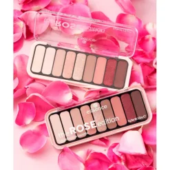 Essence The Rose Edition 20 Lovely in Rose Eyeshadow Palette< Oogschaduw