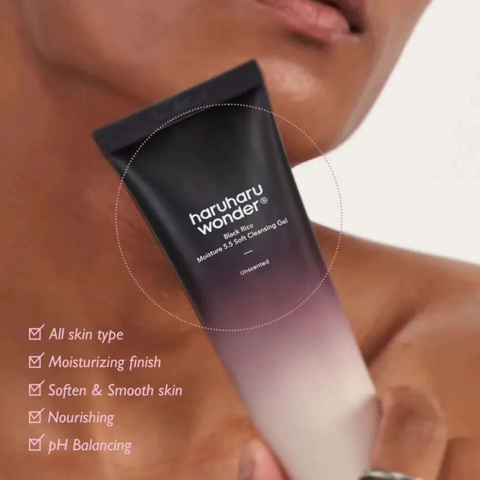 Black Rice Moisture 5.5 Soft Cleansing Gel|haruharu wonder New