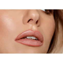 Kruidvat Show Off Colors 020 Lovely Bare Velvet Matte Lip Pencil< Lipmake-Up