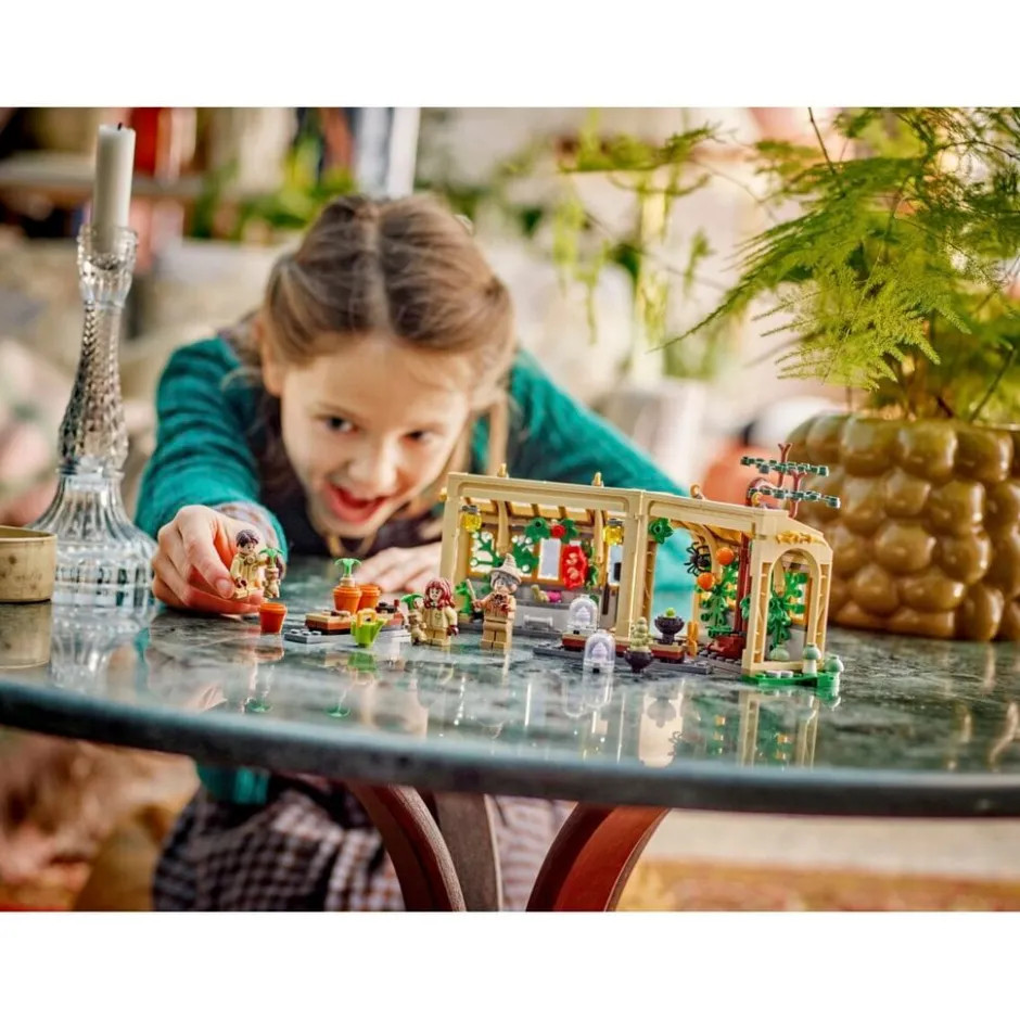 LEGO Harry Potter 76445 Kasteel Zweinstein: Kruidenkundeles< Lego Films En Series|Lego Harry Potter