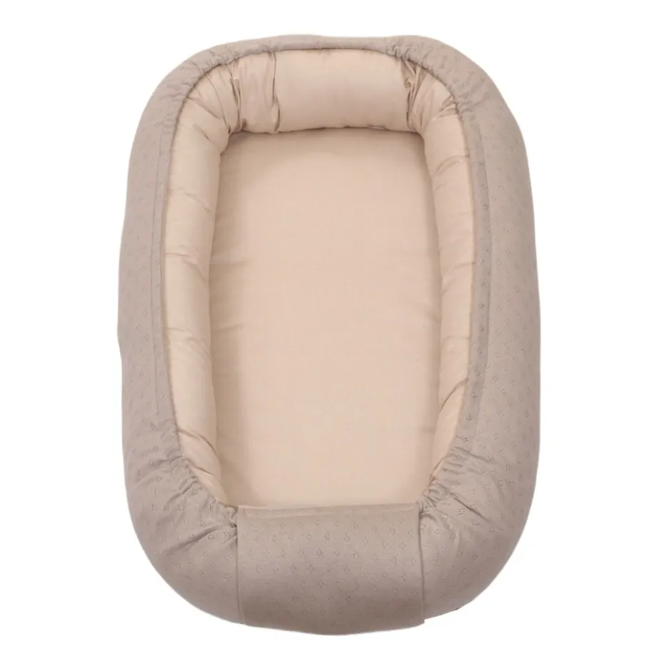 MamaLoes Amy Ajour Nougat Omkeerbaar Babynest< Babynestjes