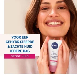 Nivea Skincare NIVEA Voedende Dagcrème met SPF15< Dagcreme