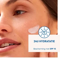 Nivea Skincare NIVEA Voedende Dagcrème met SPF15< Dagcreme