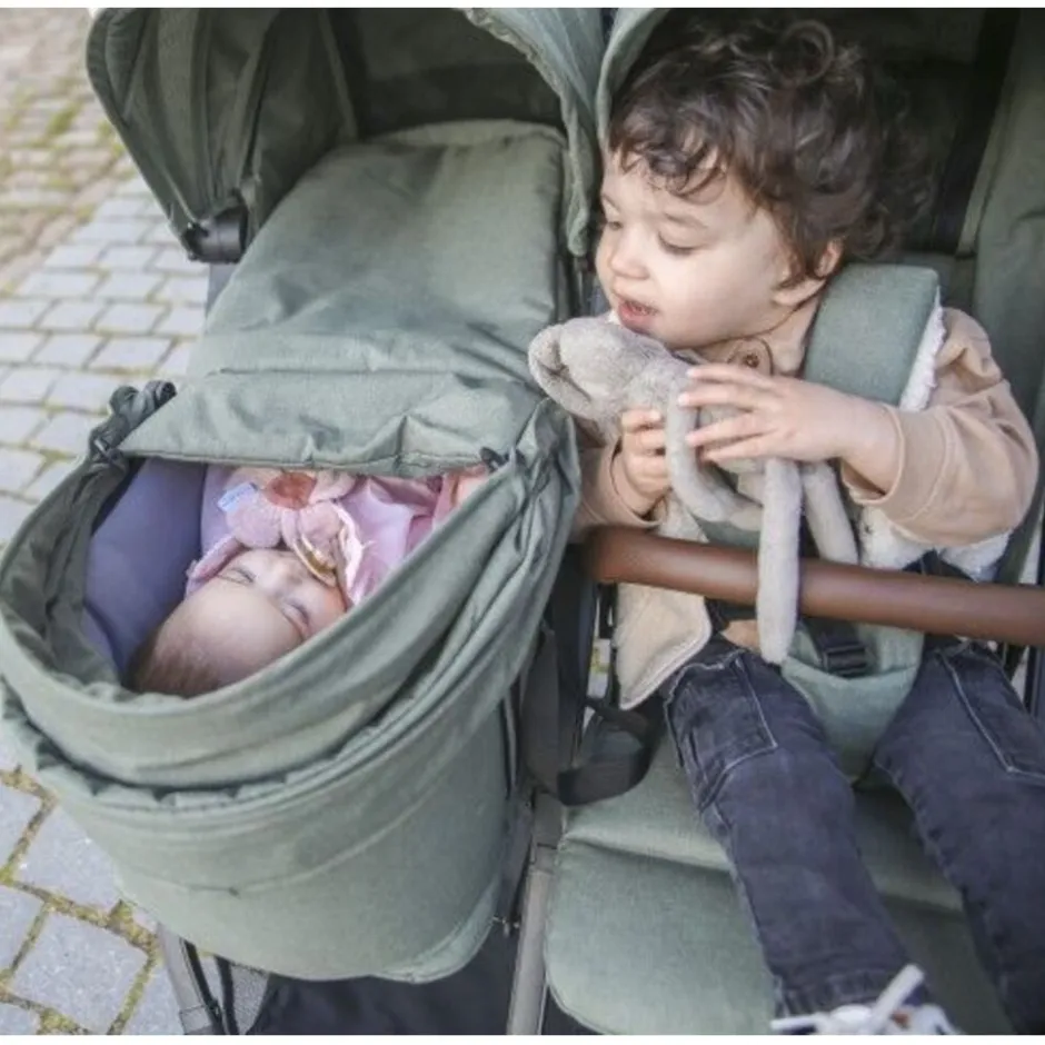 Novi Scott Reiswieg|Novi Baby Hot