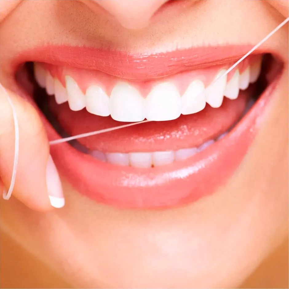 Oral B Oral-B Essential Waxed Dental Floss< Flosdraad
