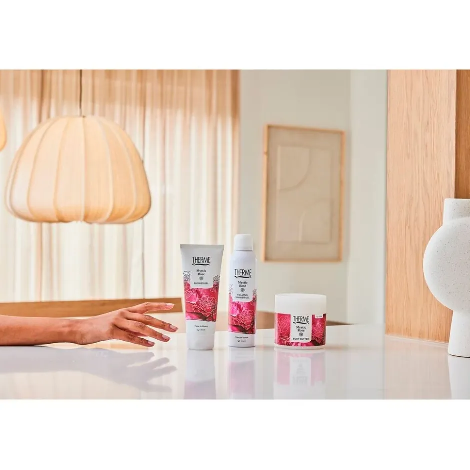 Mystic Rose Foaming Shower Gel|Therme Best