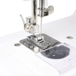 SM-6003 Naaimachine met 14 Ingebouwde Patronen|Tristar