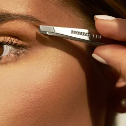 Tweezerman Mini Slant Tweezer< Pincetten