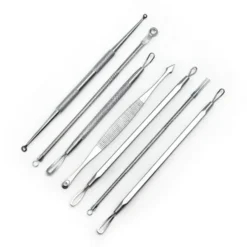 UNIQ Comedonen Toolkit – 7‑delige Hudorm­verwijderaar Set in Wit Etuí< Gezichtsreiniging